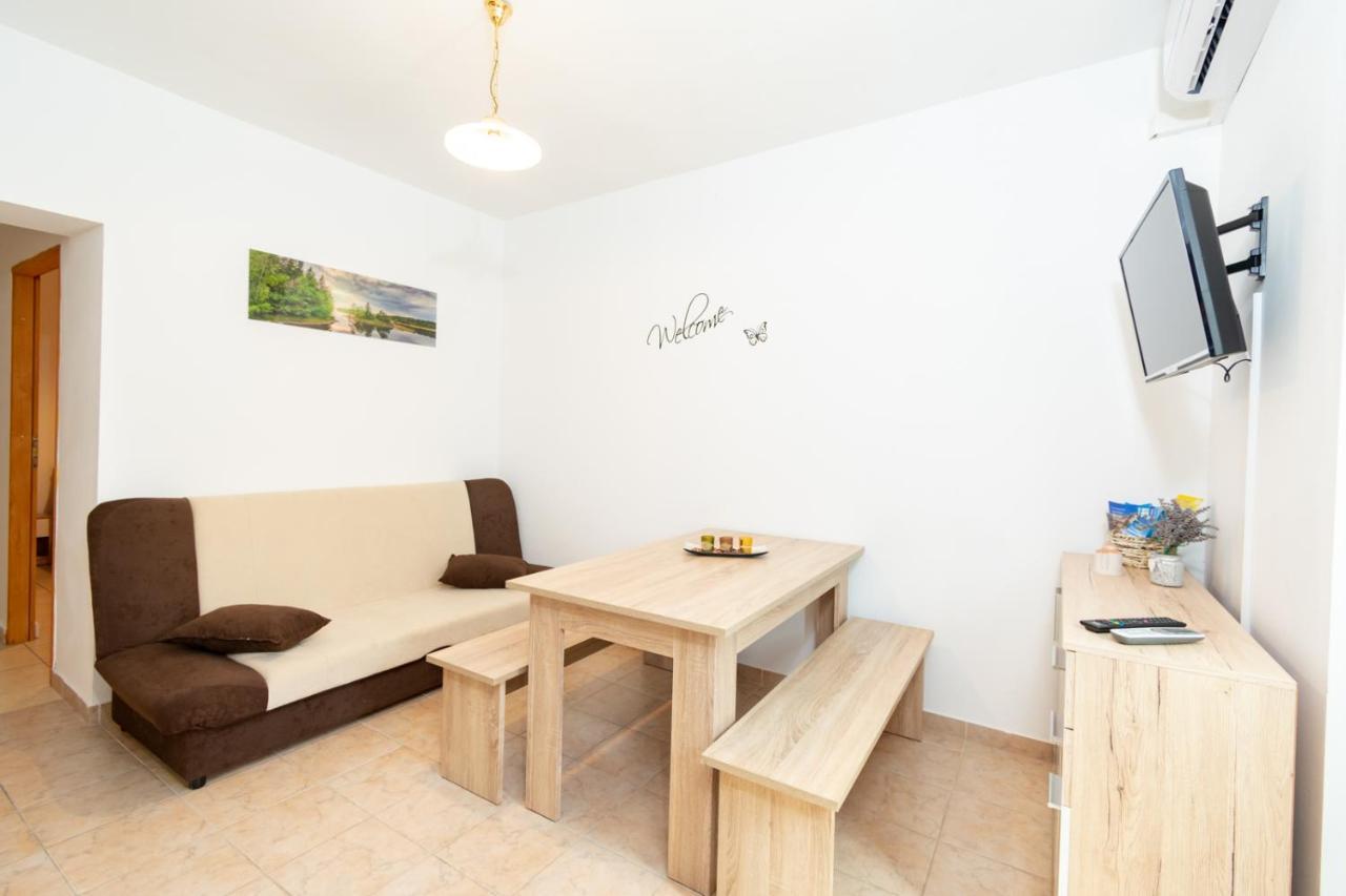 Apartmani Ajp Posedarje Zewnętrze zdjęcie